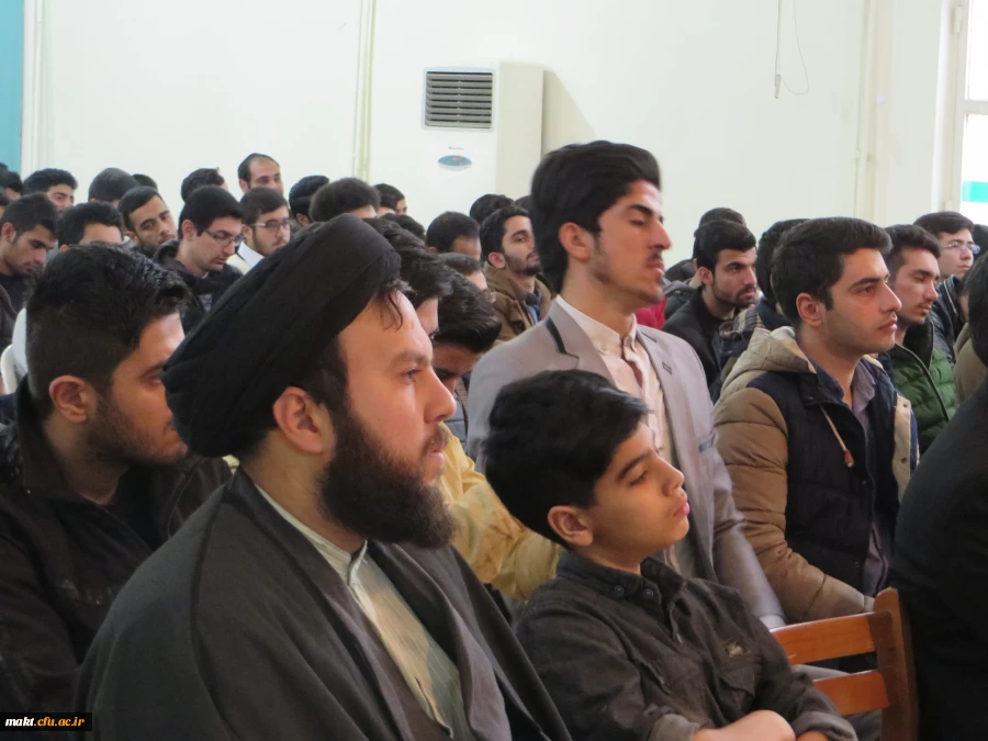 به همت شورای صنفی و واحد فرهنگی مرکز شهدای مکه برگزار شد:

سخنرانی استاد رائفی پور با موضوع نظام سازی در دهه چهارم انقلاب اسلامی و نقش معلمان در آن 4