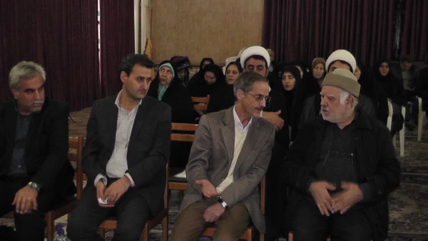 در مرکز آموزش عالی شهدای مکه برگزراشد:

برگزاری مراسم ترحیم و بزرگداشت فرامرز نعمت الهی  استاد ادبیات مرکز آموزش عالی شهید باهنر 2