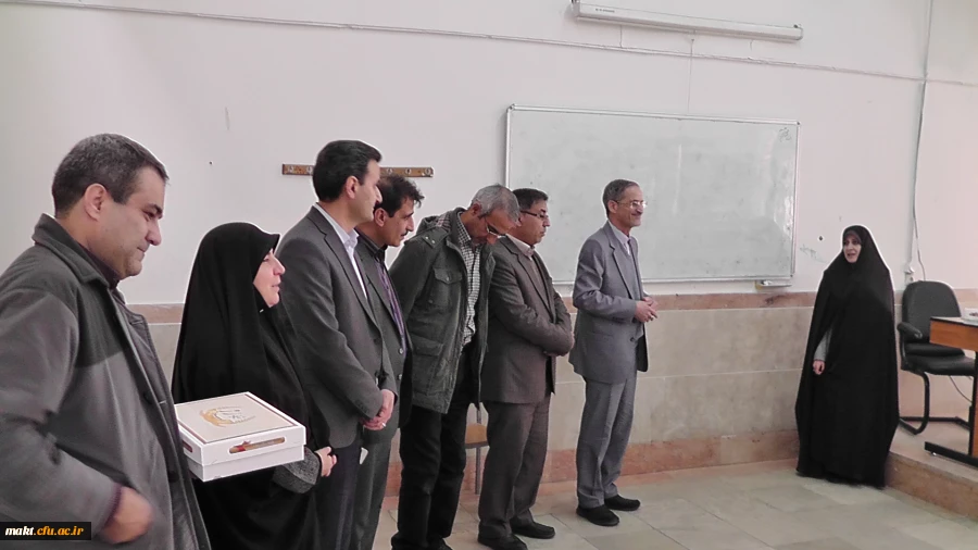 در آخرین روز های سال 95 :

بازدید سرزده مدیریت امور پردیس های استان تهران از تشکیل کلاس های آموزشی 2