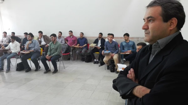 گزارش تصویری تبریک روز معلم در مرکز آموزش عالی شهدای مکه 3