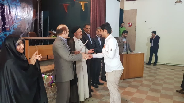 برگزاری مراسم  بزرگداشت هفته  معلم و جشن نیمه شعبان در مرکز آموزش عالی شهدای مکه 8