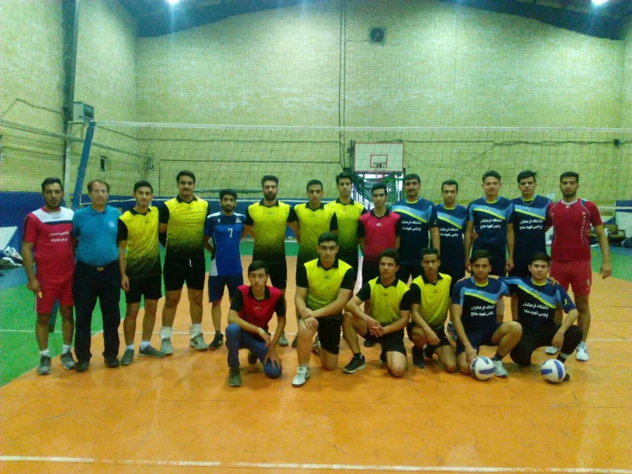 کسب رتیه های برتر دانشجو معلمان مرکز شهدای مکه در مسابقات ورزشی استان تهران 8