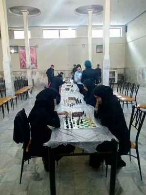 کسب رتیه های برتر دانشجو معلمان مرکز شهدای مکه در مسابقات ورزشی استان تهران 7