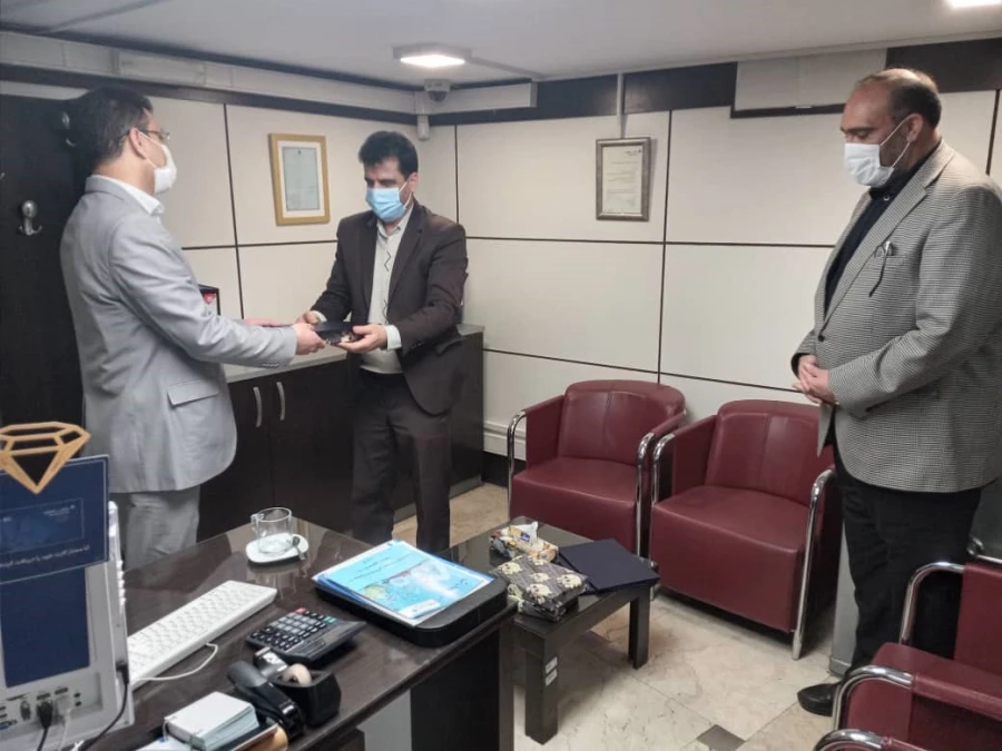 تقدیر از همکاری شعب بانکی ارائه دهنده خدمات به مرکز شهدای مکه 5