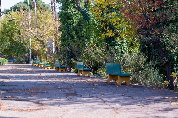 دربارۀ مرکز 4