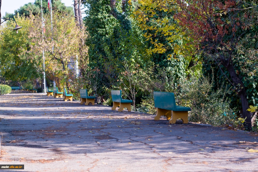 دربارۀ مرکز 4