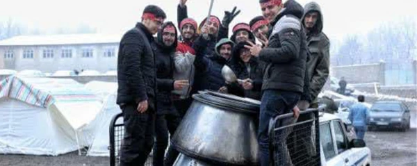 حضور جهادی بیست وسه نفر از دانشجویان دانشگاه فرهنگیان تهران در میان زلزله زدگان شهر «خوی» 6