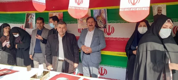 حضور استادان، رؤسا و معاونان پردیس ها و مراکز، کارکنان و دانشجویان دانشگاه فرهنگیان تهران در راه پیمایی روز 22 بهمن 3