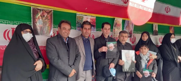 حضور استادان، رؤسا و معاونان پردیس ها و مراکز، کارکنان و دانشجویان دانشگاه فرهنگیان تهران در راه پیمایی روز 22 بهمن 5