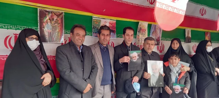 حضور استادان، رؤسا و معاونان پردیس ها و مراکز، کارکنان و دانشجویان دانشگاه فرهنگیان تهران در راه پیمایی روز 22 بهمن 5