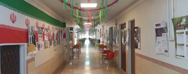 برگزاری نمایشگاه عکس با عنوان دستاوردهای انقلاب اسلامی ایران در مرکز آموزش عالی شهدای مکه 2