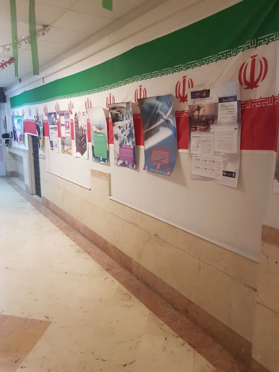 برگزاری نمایشگاه عکس با عنوان دستاوردهای انقلاب اسلامی ایران در مرکز آموزش عالی شهدای مکه 5