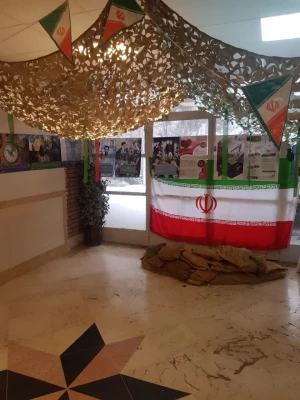 برگزاری نمایشگاه عکس با عنوان دستاوردهای انقلاب اسلامی ایران در مرکز آموزش عالی شهدای مکه 6