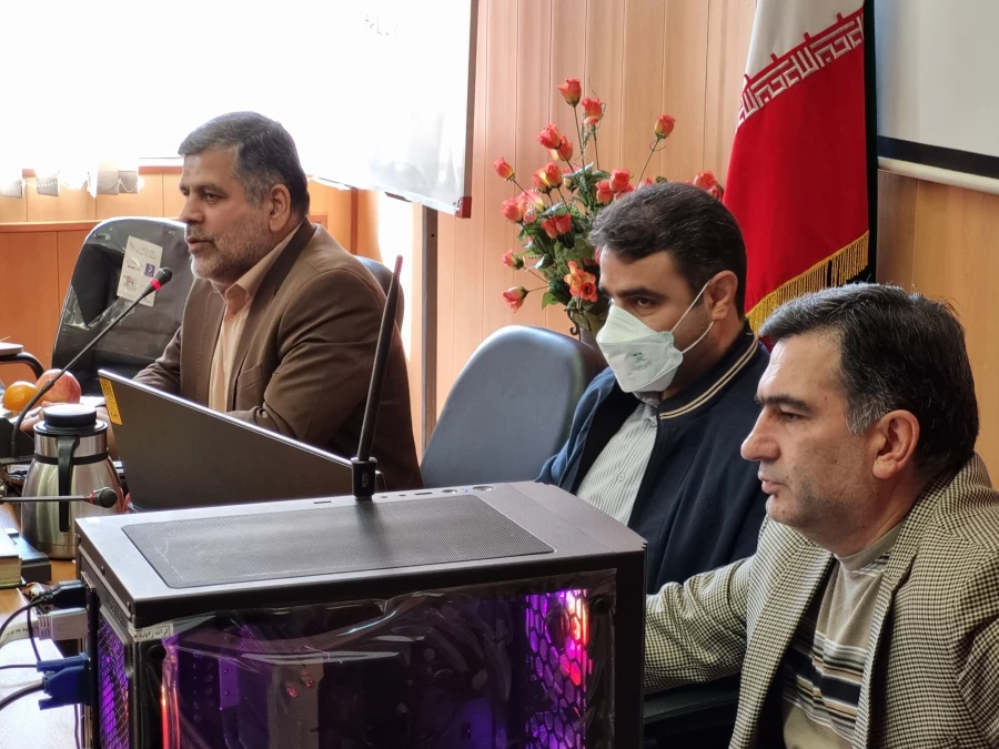 نشست رؤسا، معاونان، عاملان مالی و کارپردازان پردیس ها و مراکز استان تهران در مرکز آموزش عالی شهدای مکه 4