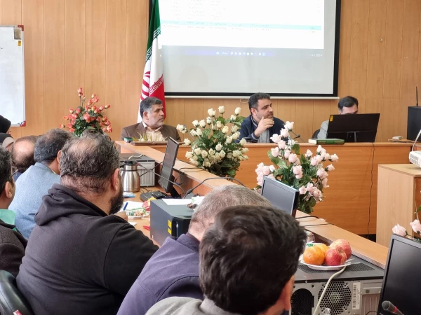 نشست رؤسا، معاونان، عاملان مالی و کارپردازان پردیس ها و مراکز استان تهران در مرکز آموزش عالی شهدای مکه 6