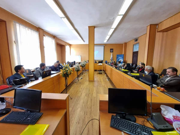 نشست رؤسا، معاونان، عاملان مالی و کارپردازان پردیس ها و مراکز استان تهران در مرکز آموزش عالی شهدای مکه 7