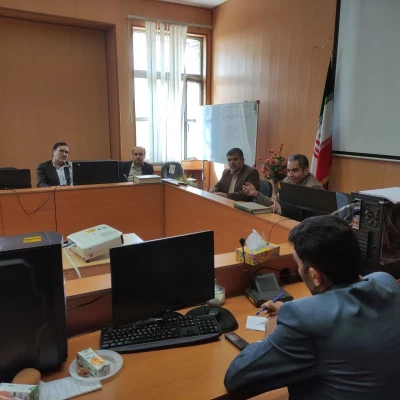 جلسۀ تقدیر و تشکر از همکاران و کارکنان مرکز آموزش عالی شهدای مکه در روزهای پایانی سال 1401 4