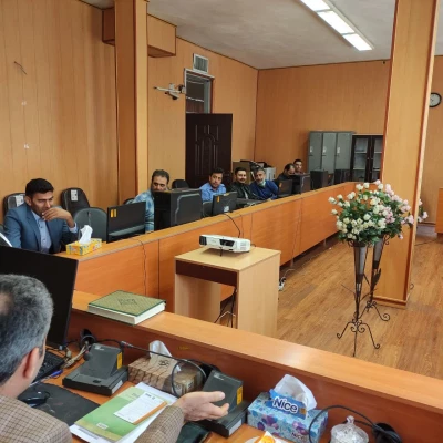 جلسۀ تقدیر و تشکر از همکاران و کارکنان مرکز آموزش عالی شهدای مکه در روزهای پایانی سال 1401 8