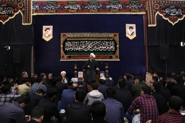 مراسم پرفیض عزاداری و احیاء شب نوزدهم ماه رمضان در مرکز آموزش عالی شهدای مکه برگزار شد.  8