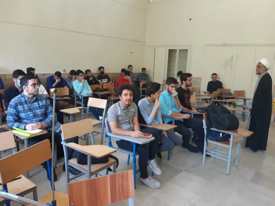 برگزاری دورۀ آموزشی- تربیتی «معراج» در مرکز آموزش عالی شهدای مکه 3