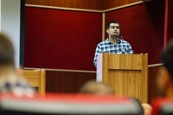 گزارش تصویری برگزاری جشن روز معلم در مرکز آموزش عالی شهدای مکه 4