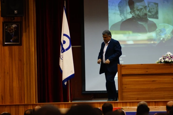 گزارش تصویری برگزاری جشن روز معلم در مرکز آموزش عالی شهدای مکه 9