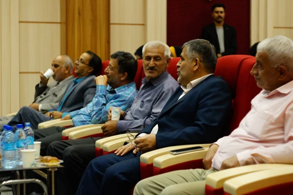 گزارش تصویری برگزاری جشن روز معلم در مرکز آموزش عالی شهدای مکه 14