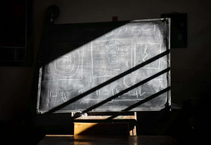 کسب مقام دوم کشوریِ دانشجو معلم مرکز آموزش عالی شهدای مکه در رشتۀ عکاسی 3