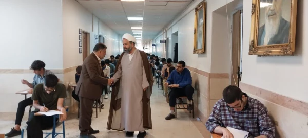بازدید مسئول دفتر نهاد نمایندگی مقام معظم رهبری در پردیس های دانشگاه فرهنگیان استان تهران از روند برگزاری آزمون مرکز 3