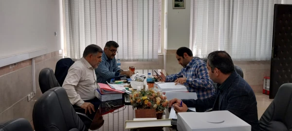 جلسۀ ارزیابی رهنامه در مرکز آموزش عالی شهدای مکّه با حضور دکتر مقدمی فر برگزار گردید. 4