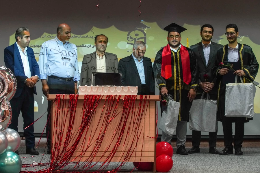 برگزاری جشن دانش آموختگی ورودی های 1398 مرکز آموزش عالی شهدای مکه 2