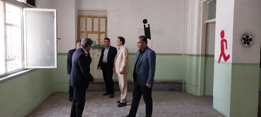 بازدید دکتر اسماعیل اولی از مدرسۀ همجوار مرکز آموزش عالی شهدای مکه 7