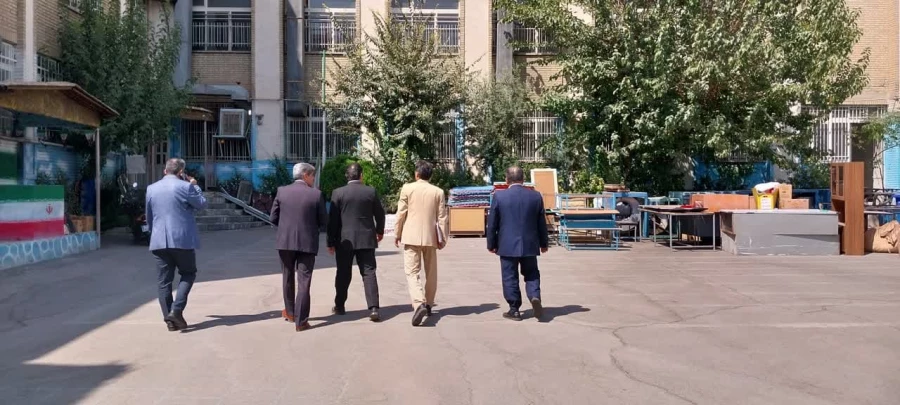 بازدید دکتر اسماعیل اولی از مدرسۀ همجوار مرکز آموزش عالی شهدای مکه 8