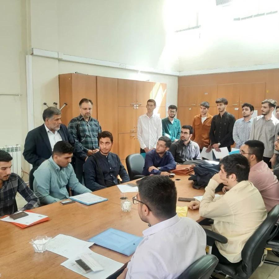 بازدید جناب آقای سید علیرضا هوشی السادات، نمایندۀ نظارت و ارزیابی سازمان مرکزی از فرایند مصاحبه در مرکز شهدای مکه 10