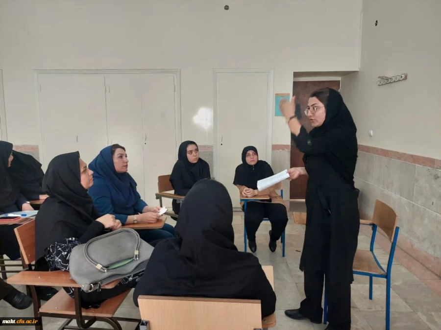 برگزاری دوره های توانمندی دبیران متوسطۀ اول و دوم مدارس و مراکز غیر انتفاعی شهر تهران  6