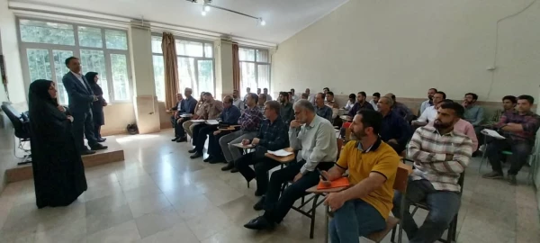 برگزاری دوره های توانمندی دبیران متوسطۀ اول و دوم مدارس و مراکز غیرانتفاعی شهر تهران  2