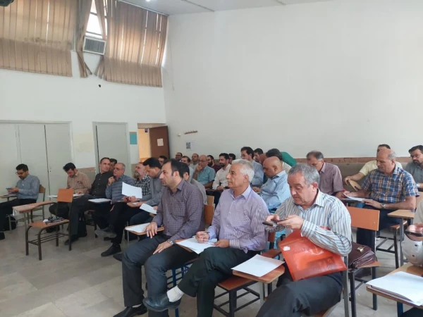 برگزاری دوره های توانمندی دبیران متوسطۀ اول و دوم مدارس و مراکز غیرانتفاعی شهر تهران  5