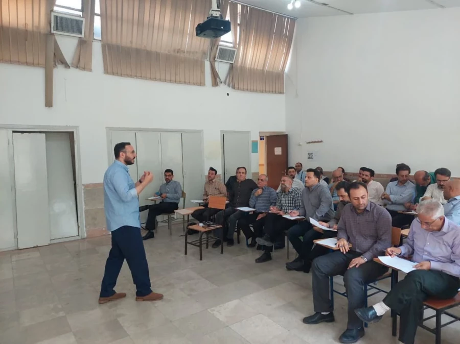 برگزاری دوره های توانمندی دبیران متوسطۀ اول و دوم مدارس و مراکز غیرانتفاعی شهر تهران  6