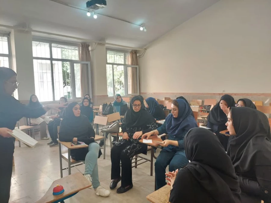 برگزاری دوره های توانمندی دبیران متوسطۀ اول و دوم مدارس و مراکز غیرانتفاعی شهر تهران  8