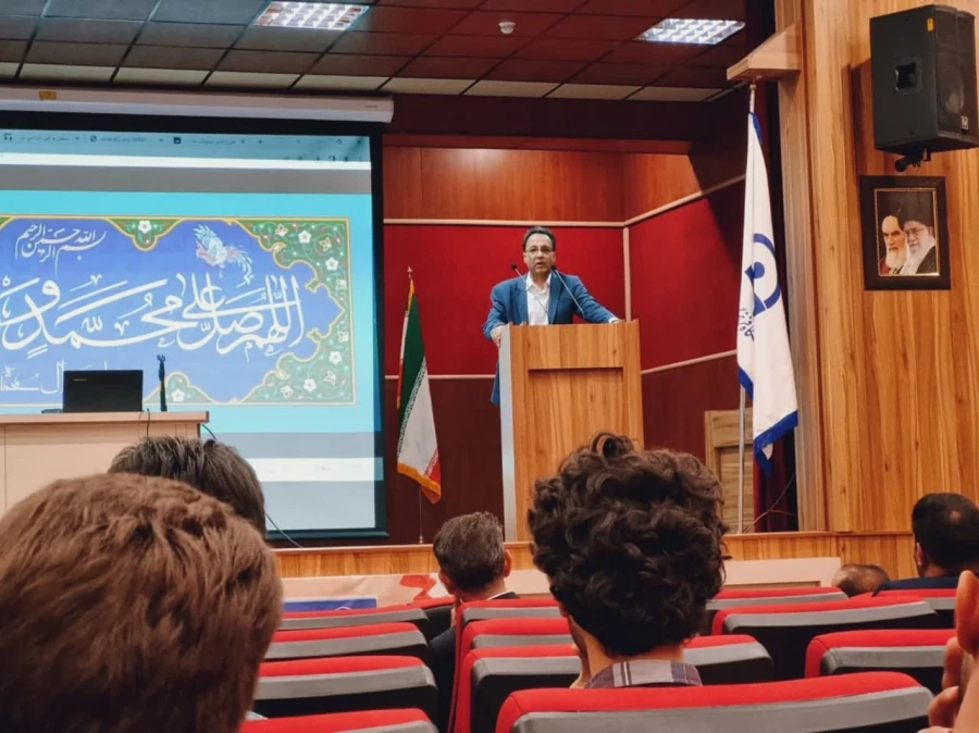 برگزاری جلسۀ کارورزی برای دانشجو معلمان در سالن زکریای رازی مرکز شهدای مکه 5
