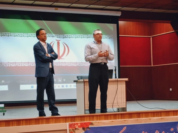 برگزاری جلسۀ کارورزی برای دانشجو معلمان در سالن زکریای رازی مرکز شهدای مکه 6