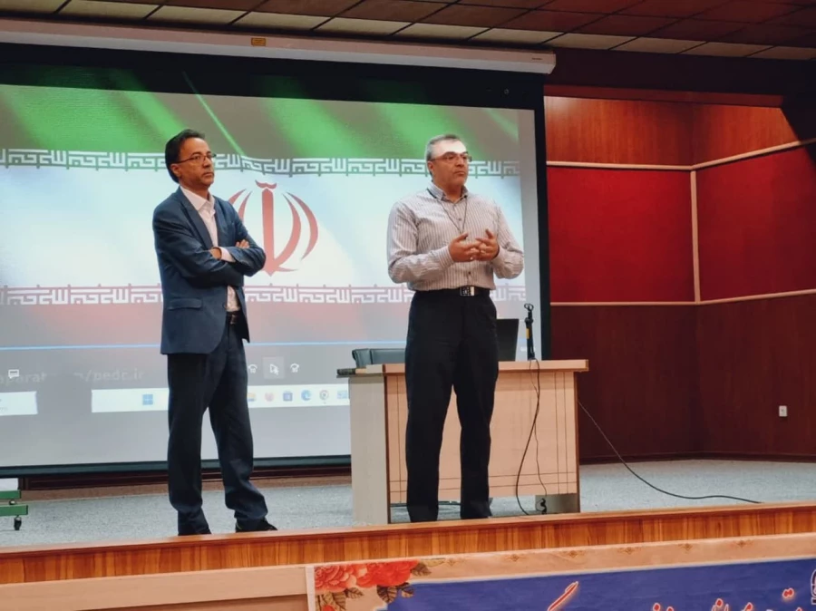 برگزاری جلسۀ کارورزی برای دانشجو معلمان در سالن زکریای رازی مرکز شهدای مکه 6