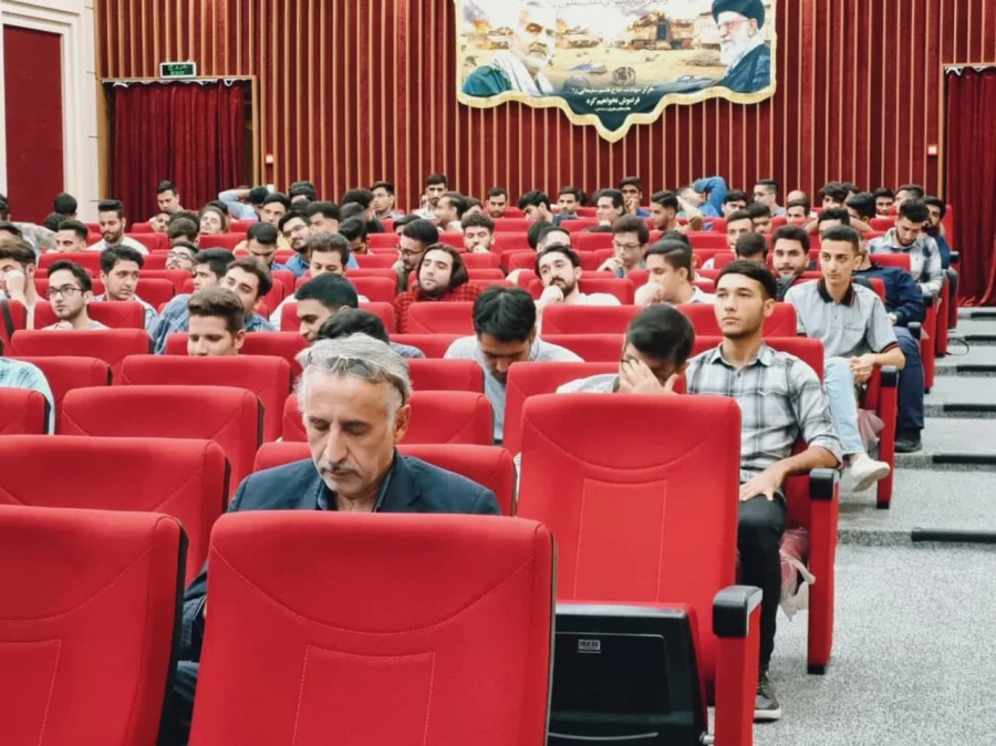 برگزاری جلسۀ کارورزی برای دانشجو معلمان در سالن زکریای رازی مرکز شهدای مکه 9