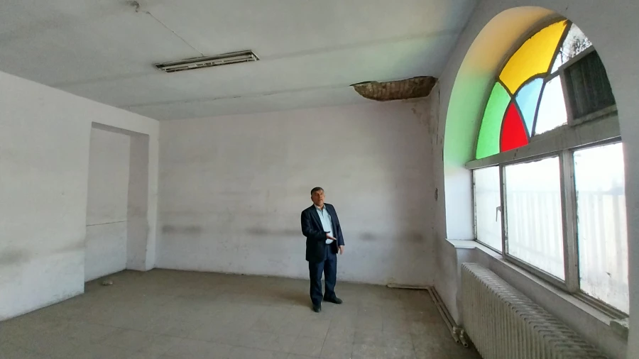 مرمت و بهسازی مدرسۀ همجوار جهت افزایش و توسعۀ فضای آموزشی مرکز آموزش عالی شهدای مکه 12