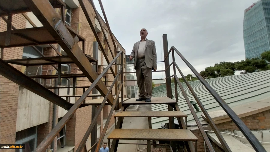 بازدید معاون محترم توسعه منابع و امور دانشجویی مدیریت امور پردیس های استان تهران از پیشرفت مرمت و بهسازی مدرسۀ همجوار مرکز شهدای مکه 2