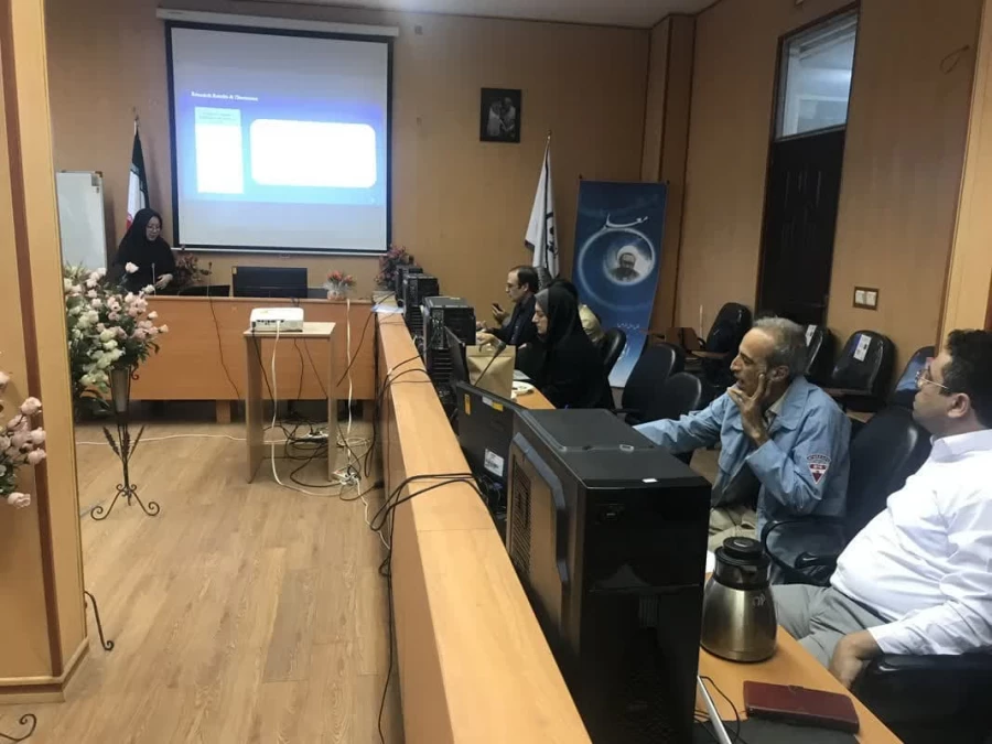 جلسات دفاع از پایان نامۀ تعدادی از دانشجویان ورودی 1399 رشتۀ آموزش زبان انگلیسی در مرکز آموزش عالی شهدای مکه  4