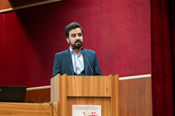 برگزاری جلسۀ حافظ پژوهی در غرب در مرکز آموزش عالی شهدای مکه 8