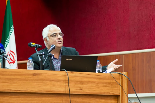 برگزاری جلسۀ حافظ پژوهی در غرب در مرکز آموزش عالی شهدای مکه 11