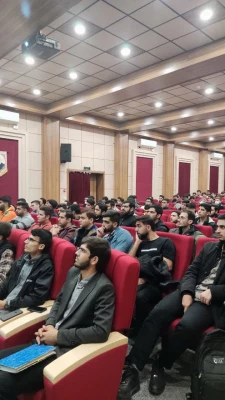 برگزاری جلسه نقد کتاب جامعه آناتومی جامعه در مرکز آموزش عالی شهدای مکه 4