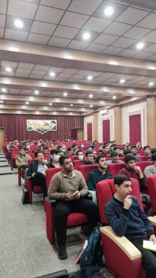 برگزاری جلسه نقد کتاب جامعه آناتومی جامعه در مرکز آموزش عالی شهدای مکه 5